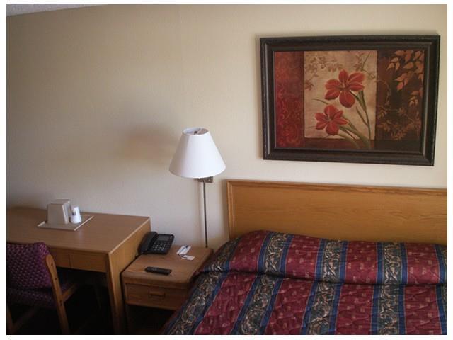 Scottish Inns Potsdam Chambre photo